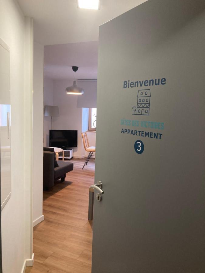 Des Victoires Apartment *